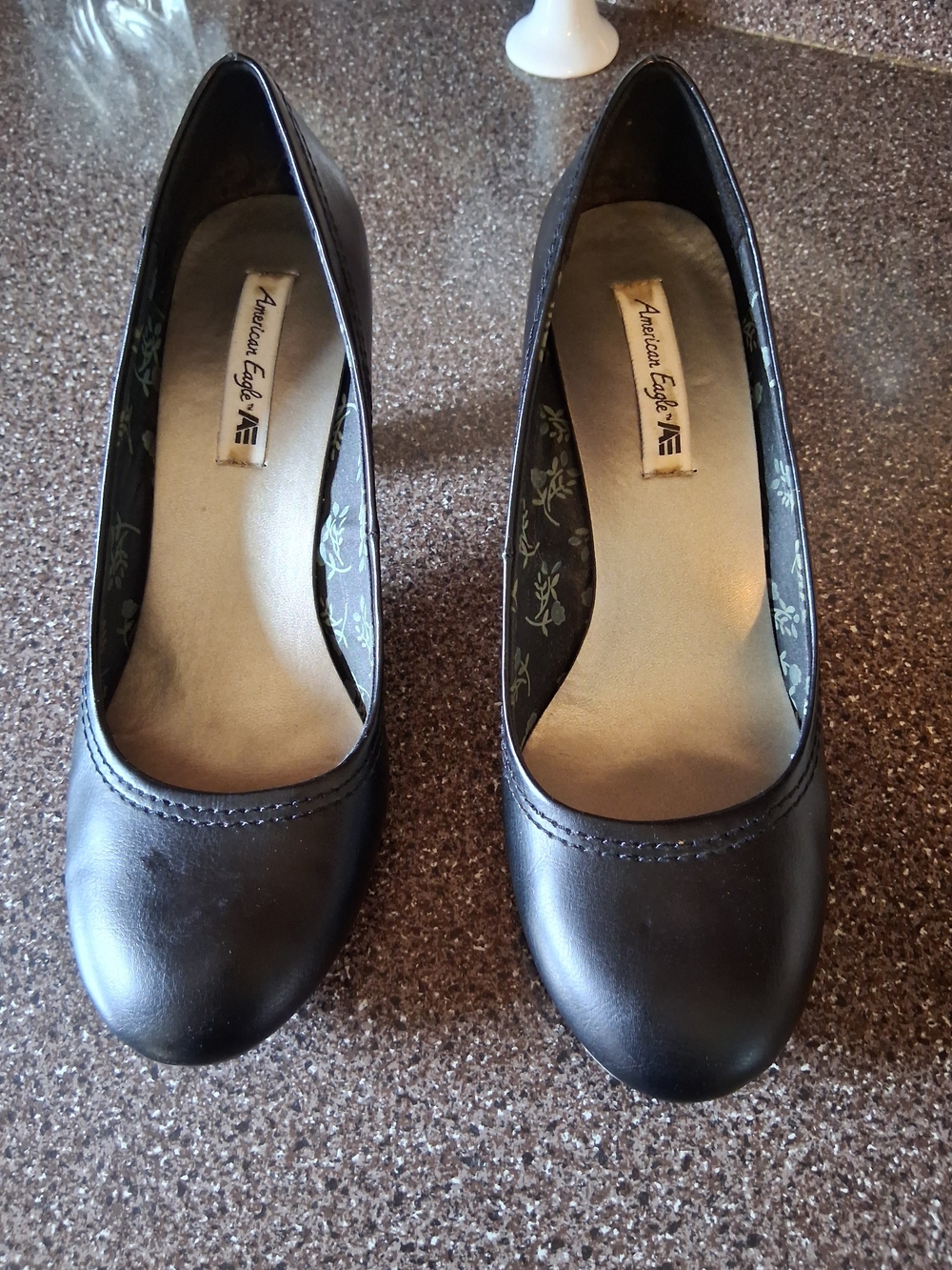 American Eagle Outfitters Black Round-Toe Low Heels